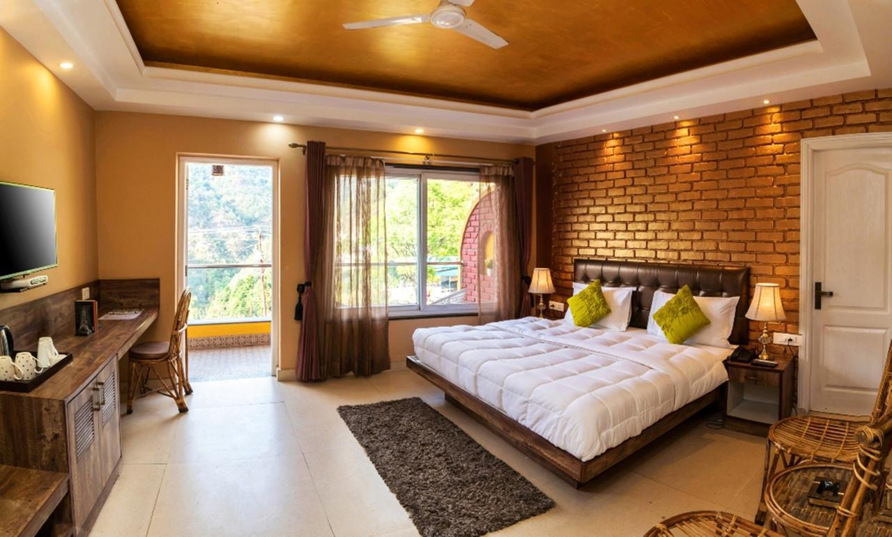 Nirvana Lodge And Lounge Mussoorie Extérieur photo