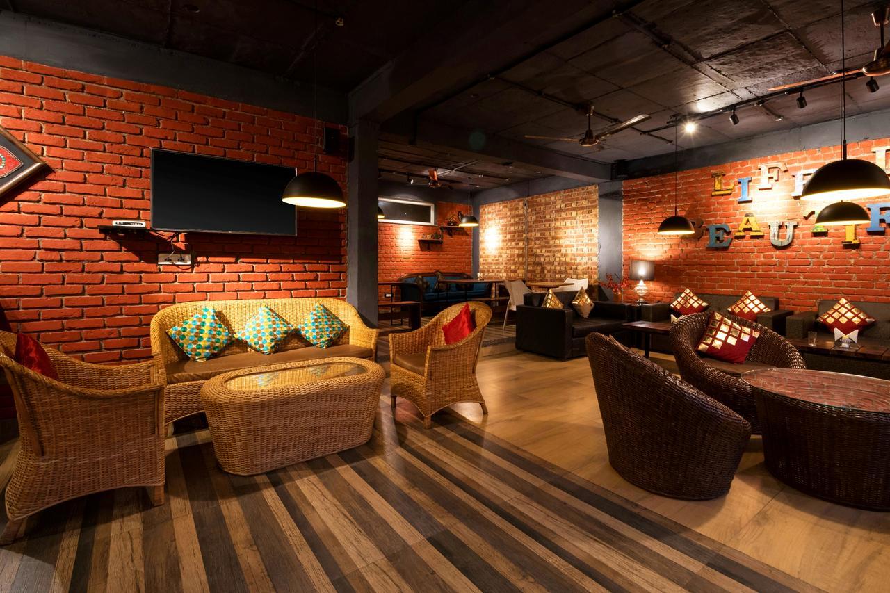 Nirvana Lodge And Lounge Mussoorie Extérieur photo